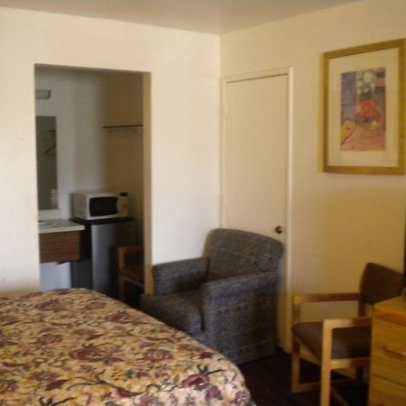 Best Economy Inn & Suites Bakersfield Ruang foto