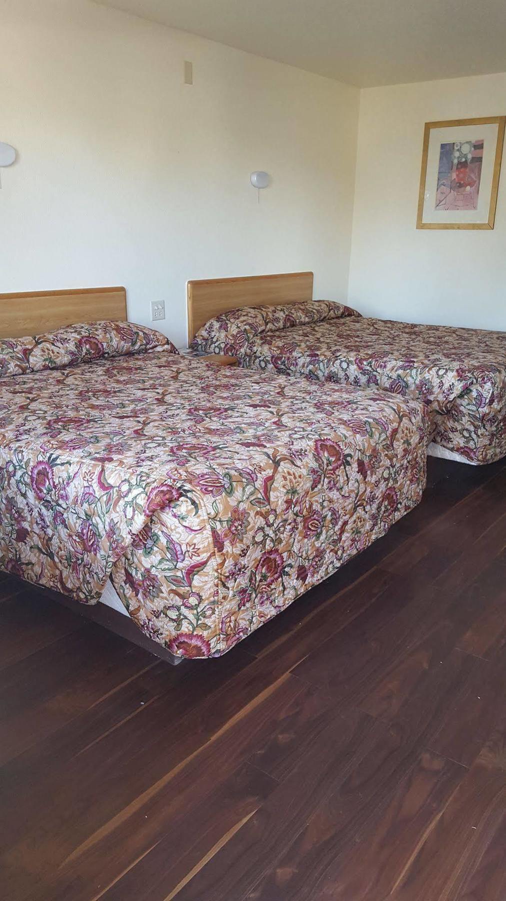 Best Economy Inn & Suites Bakersfield Bagian luar foto